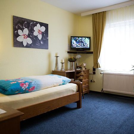 Hotel Zur Bruecke 크레펠트 외부 사진