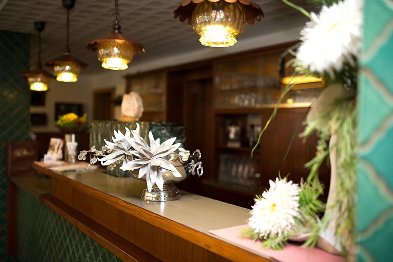 Hotel Zur Bruecke 크레펠트 외부 사진